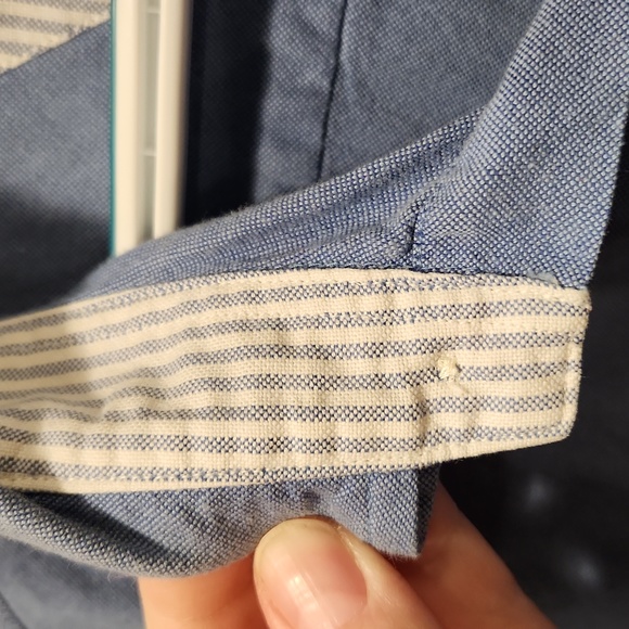 Men's Large Tommy Hilfiger blue button down collard shirt - Picture 6 of 8